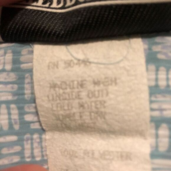 vintage peter popovitch women’s size M light blue white unique  print top - Picture 10 of 10